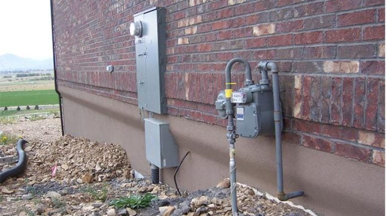 Electrical installation with Logix ICF